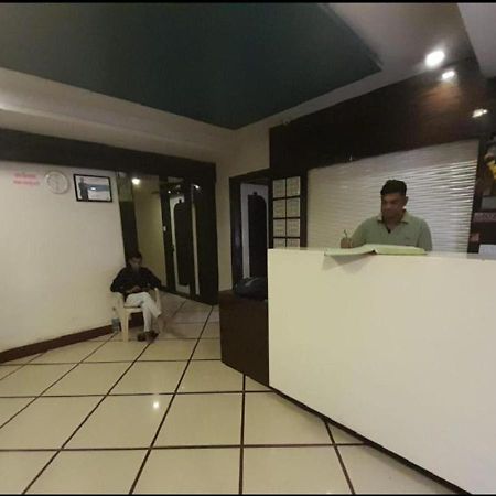 Hotel Sai Ganesh Lodging & Boarding By Wb Inn Titwala Ngoại thất bức ảnh